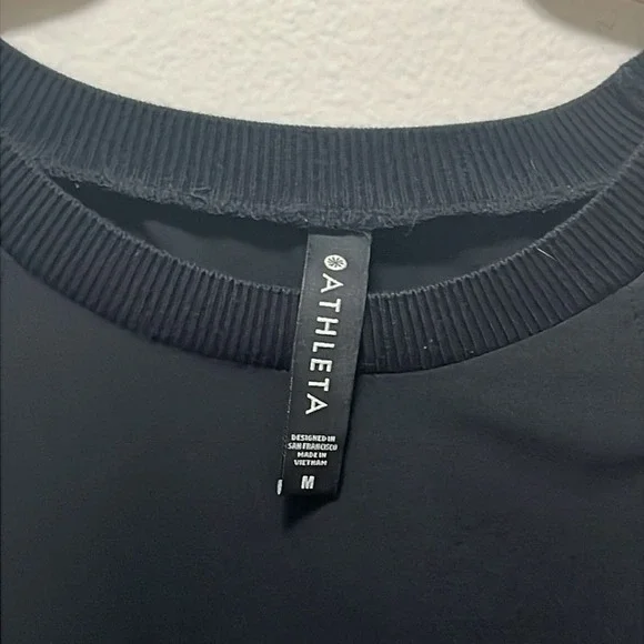 Athleta sleeveless large black tank - Picture 2 of 7